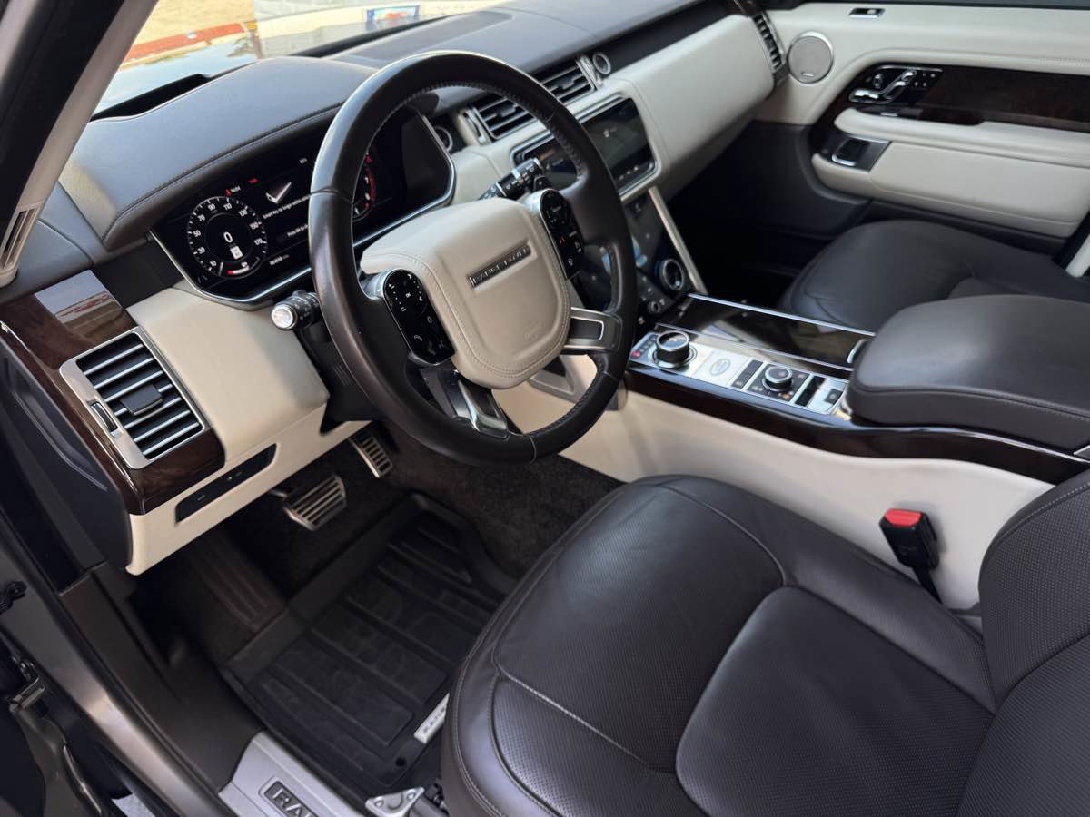 Used 2021 Land Rover Range Rover P525 Westminster Edition LWB image 15