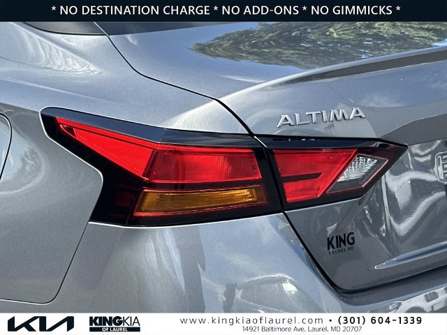 Used 2025 Nissan Altima 2.5 SV FWD image 29