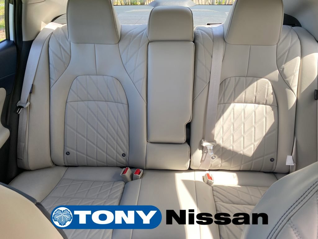 New 2026 Nissan Sentra SL w/ Floor Mat Package FWD image 35