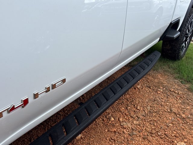 Used 2023 GMC Sierra 2500 AT4 w/ AT4 Premium Plus Package AWD/4WD image 14