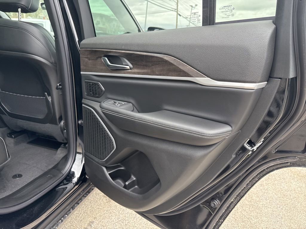 New 2026 Jeep Grand Cherokee Limited image 28