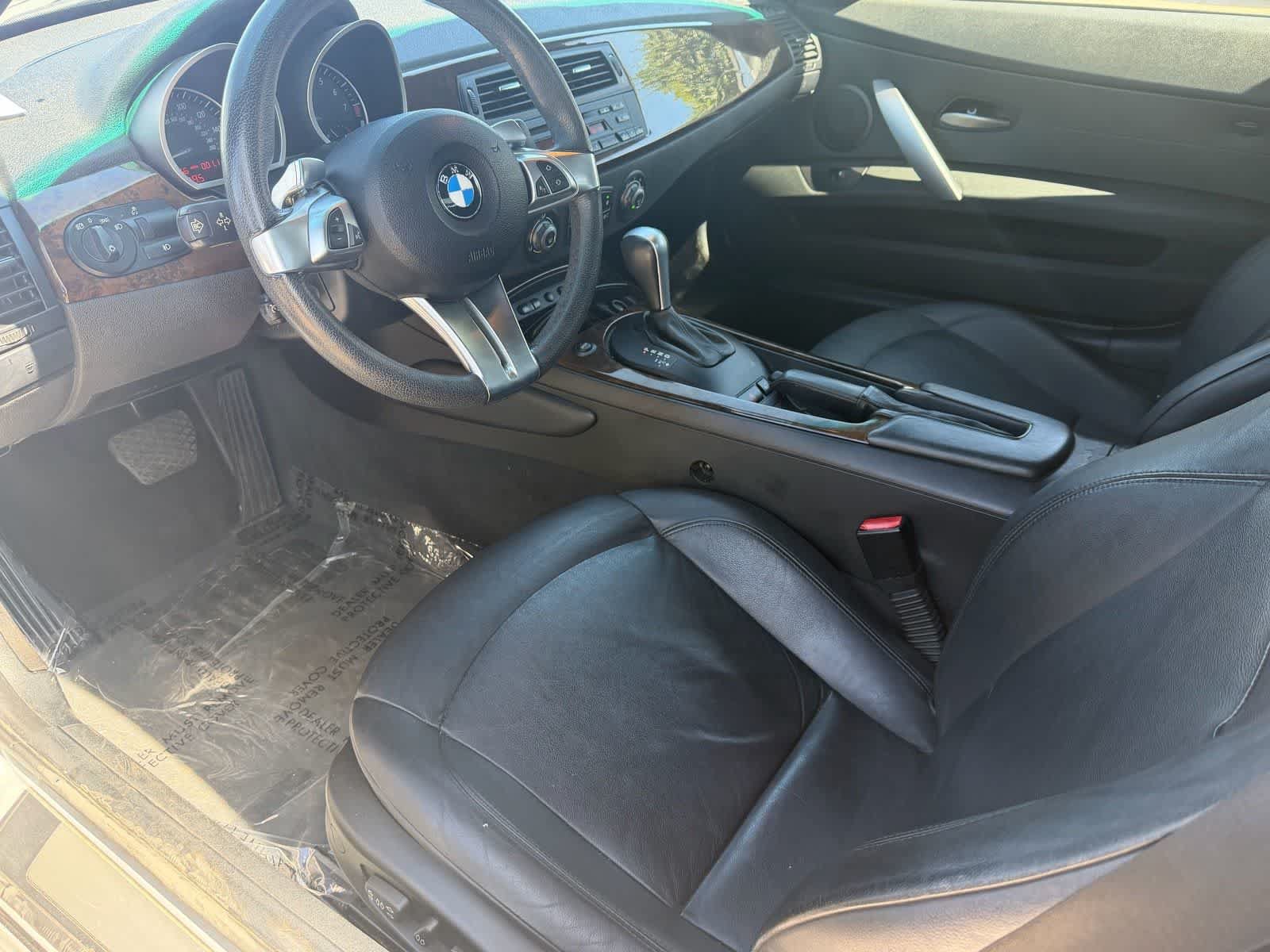 Used 2008 BMW Z4 3.0si RWD image 2
