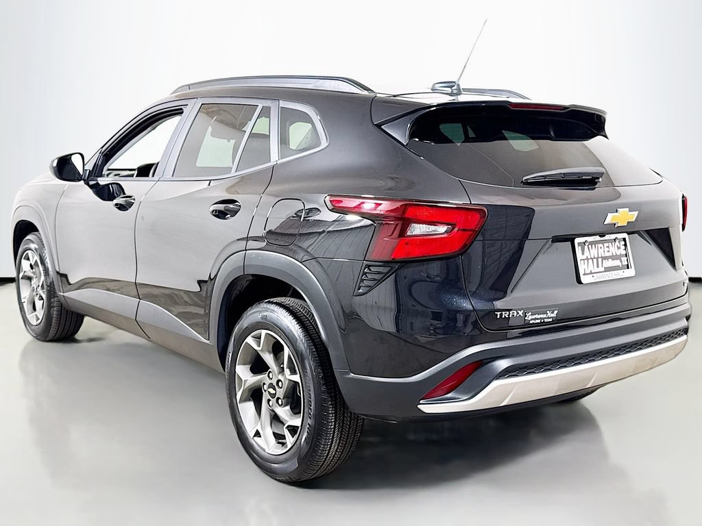 Certified 2026 Chevrolet Trax LT FWD image 6