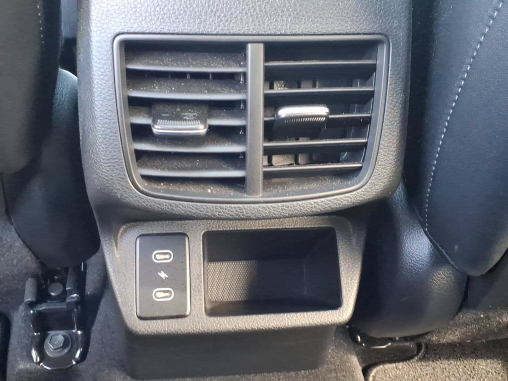 Used 2024 Kia Seltos EX AWD/4WD image 32