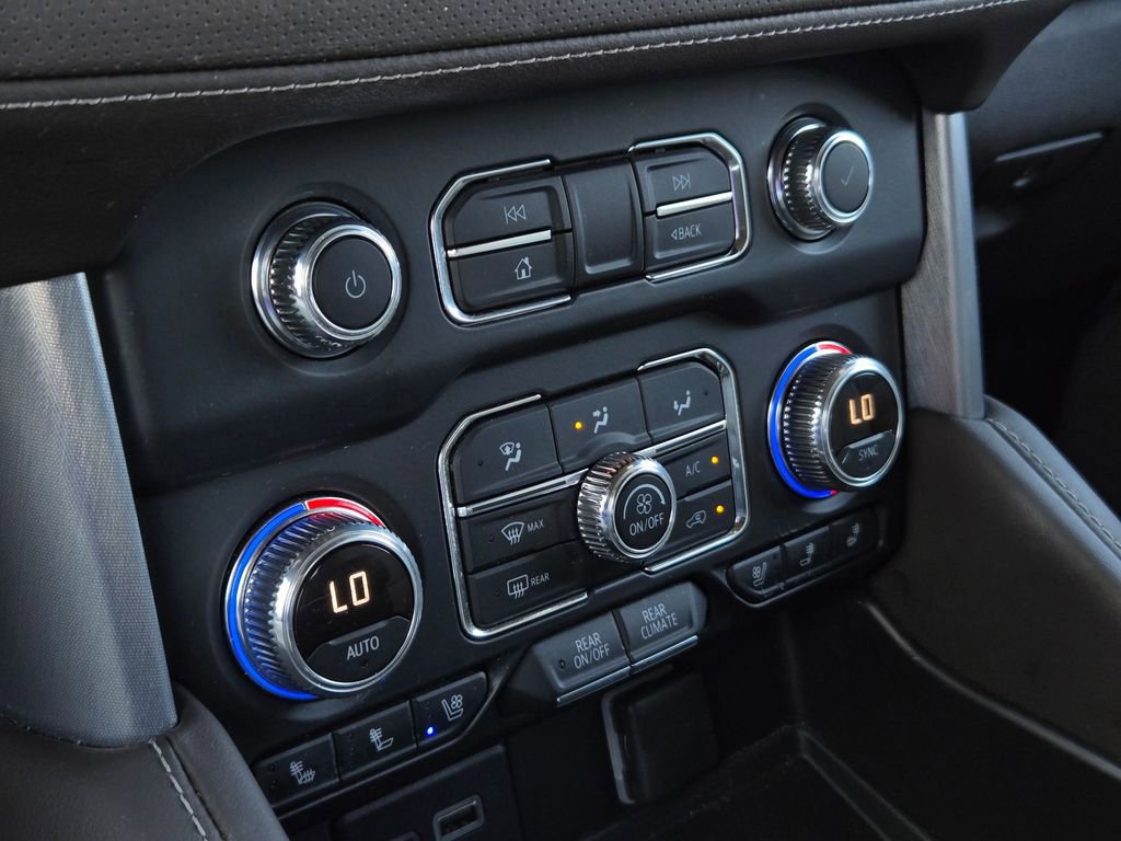 Used 2022 GMC Yukon SLT w/ SLT Premium Package image 19