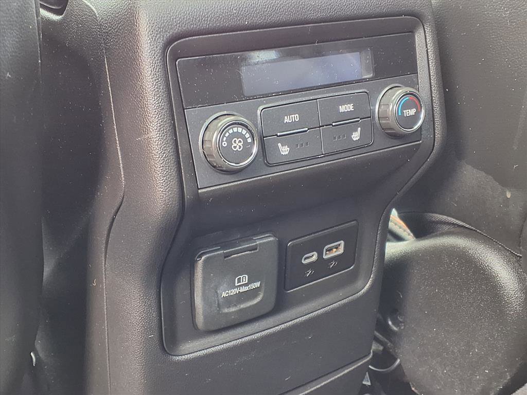 Used 2022 GMC Acadia AT4 w/ Technology Package image 18
