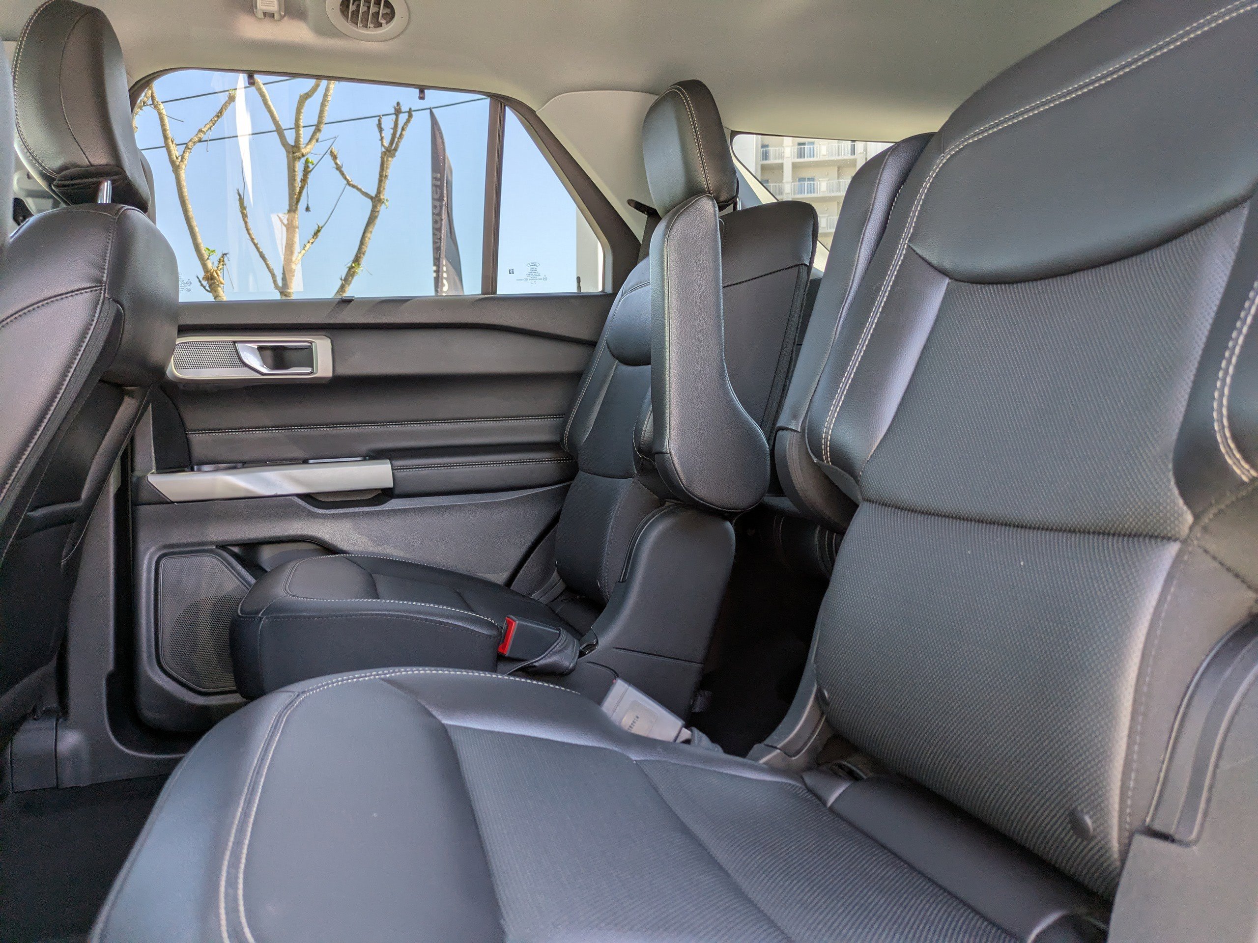 Used 2021 Ford Explorer Limited w/ Equipment Group 301A image 15