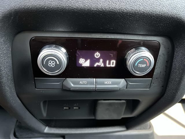 Used 2024 GMC Acadia Elevation FWD image 17