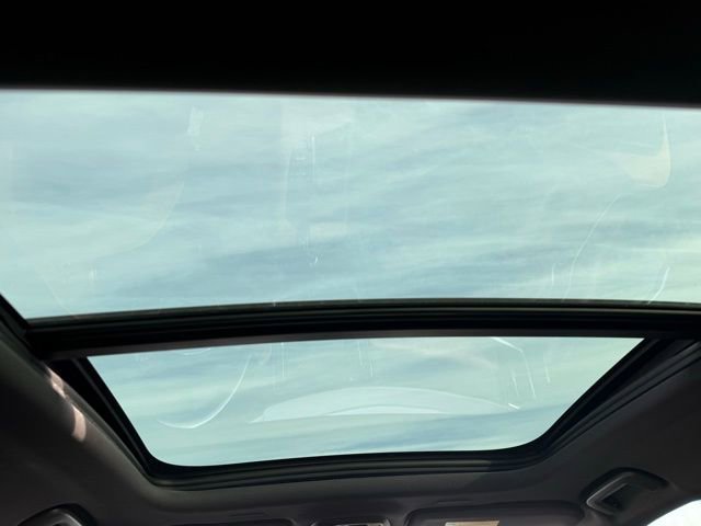 Used 2018 Volvo S90 T6 Inscription w/ Convenience Package image 16