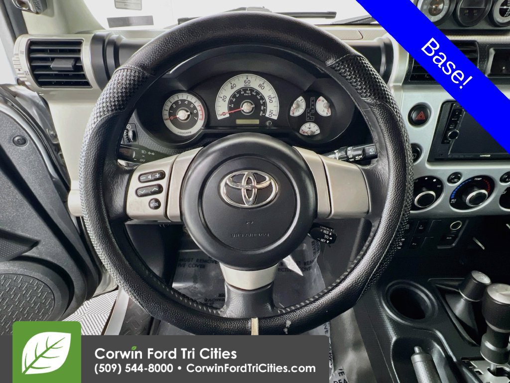 Used 2007 Toyota FJ Cruiser 4WD w/ Upgrade Pkg 1 image 7