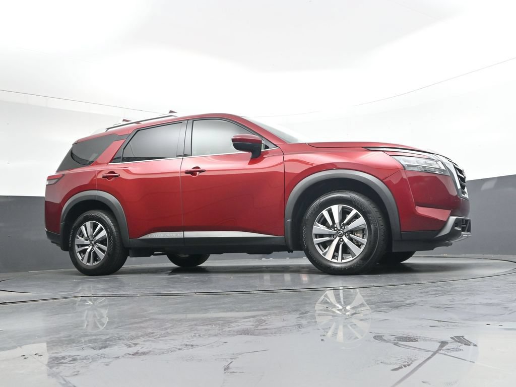 Used 2023 Nissan Pathfinder SL FWD image 33
