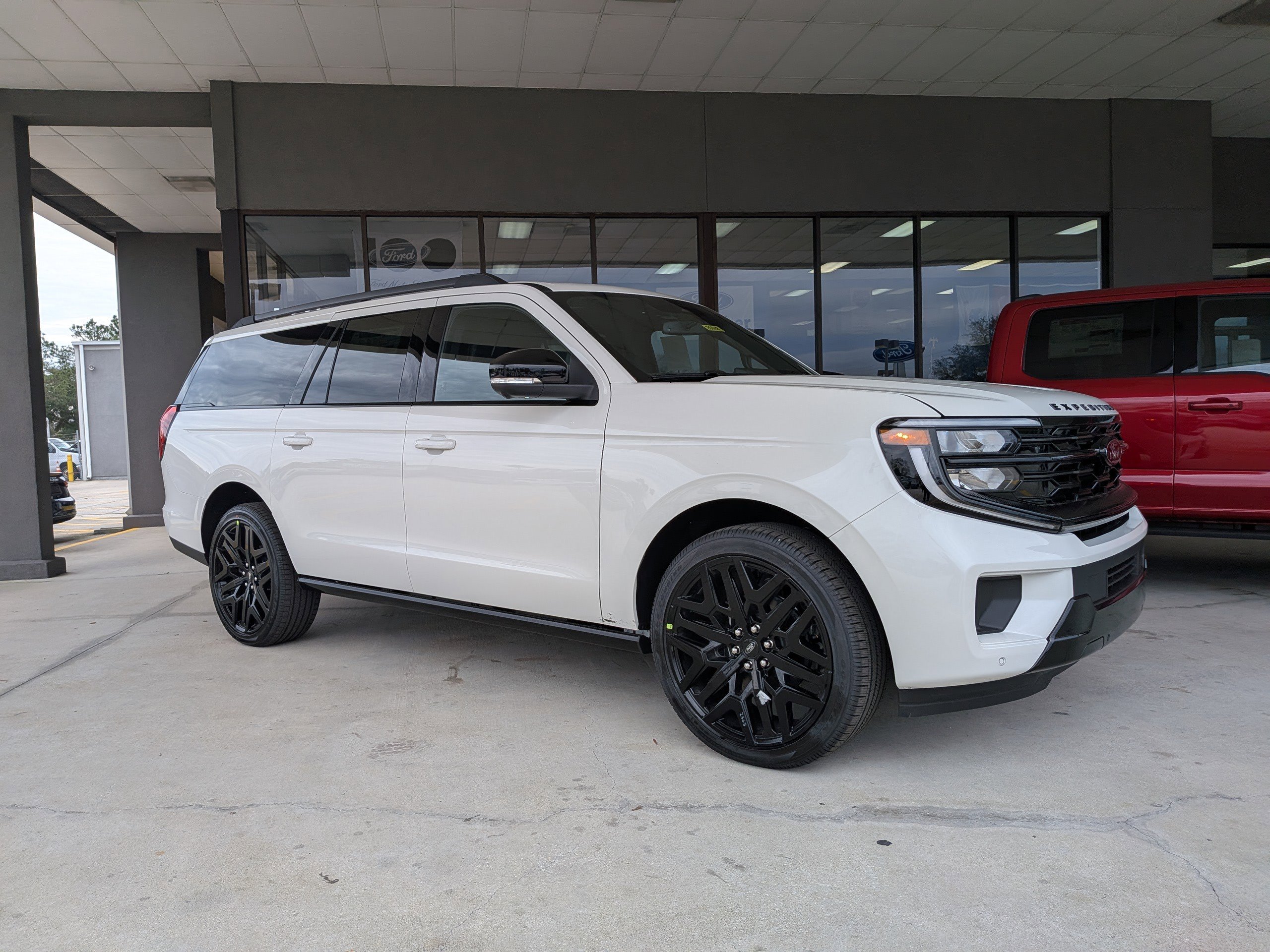 New 2026 Ford Expedition Max Platinum w/ Stealth Performance Package image 2