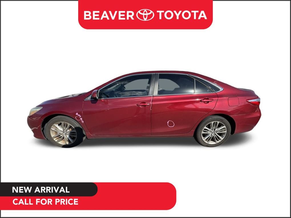 Used 2015 Toyota Camry SE w/ Moonroof Package