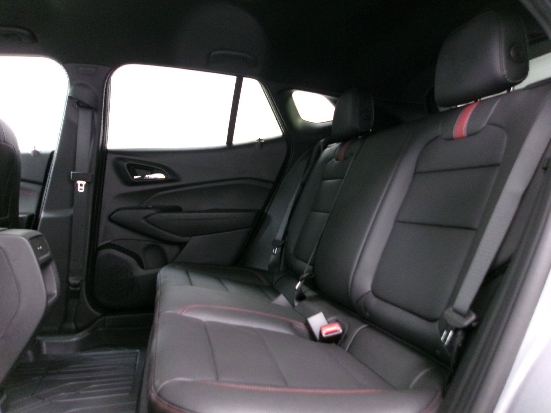 New 2026 Chevrolet Trax RS w/ Driver Confidence Package FWD image 9
