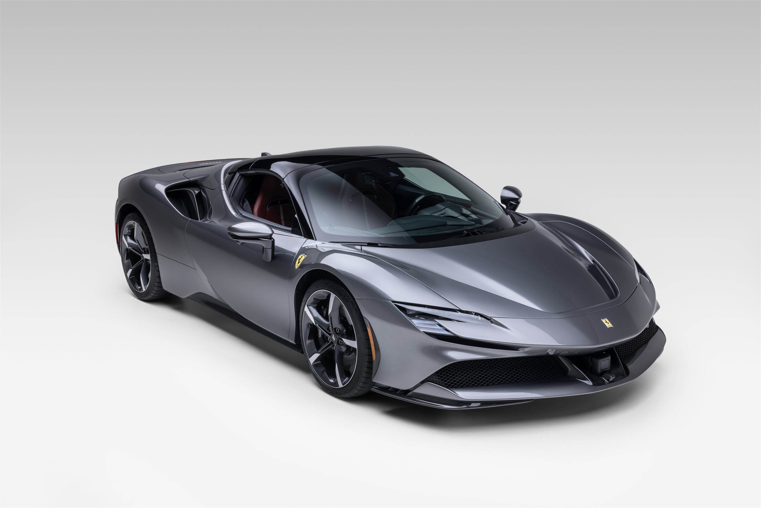 Certified 2024 Ferrari SF90 Spider AWD/4WD image 15