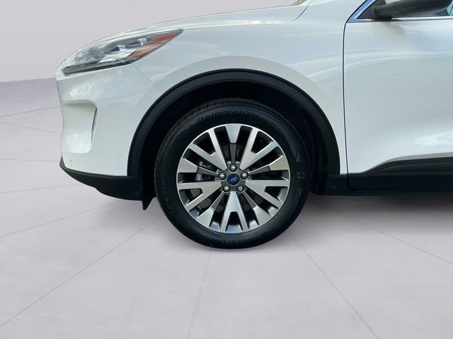 Used 2022 Ford Escape Titanium image 9