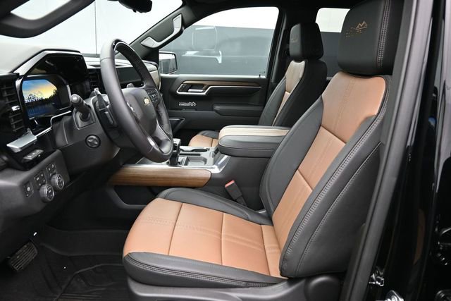 New 2026 Chevrolet Silverado 1500 High Country w/ High Country Premium Package AWD/4WD image 18