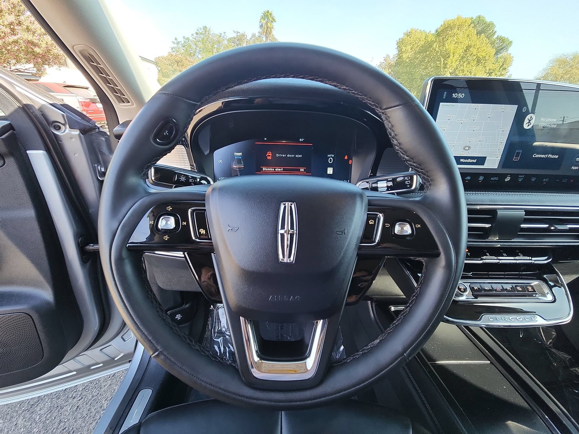 Used 2023 Lincoln Corsair AWD image 11