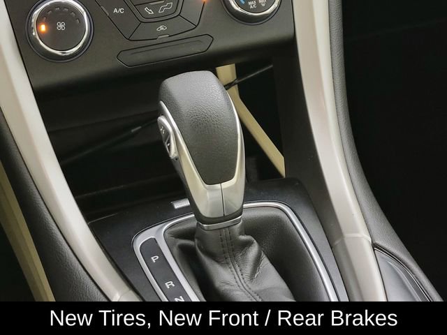 Used 2014 Ford Fusion SE image 25