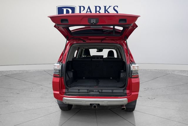 Used 2021 Toyota 4Runner TRD Off-Road Premium w/ Moonroof Package AWD/4WD image 19