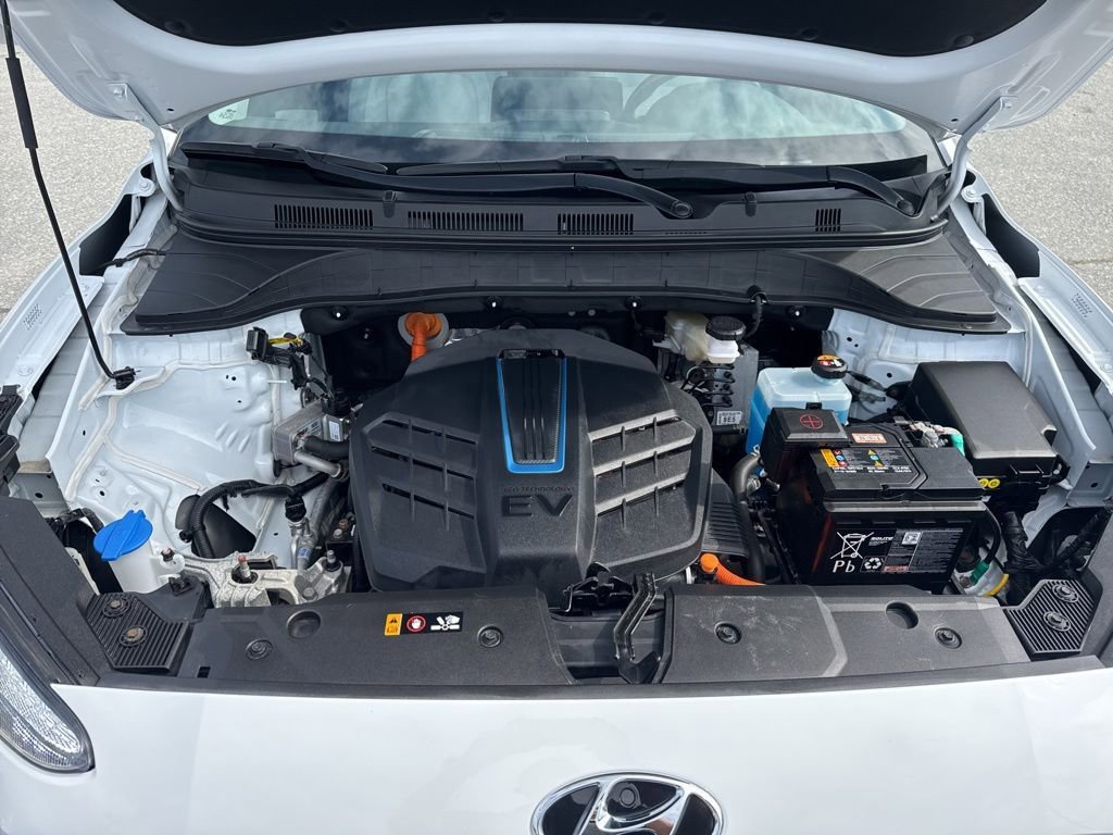Used 2023 Hyundai Kona SEL w/ Cargo Package image 35