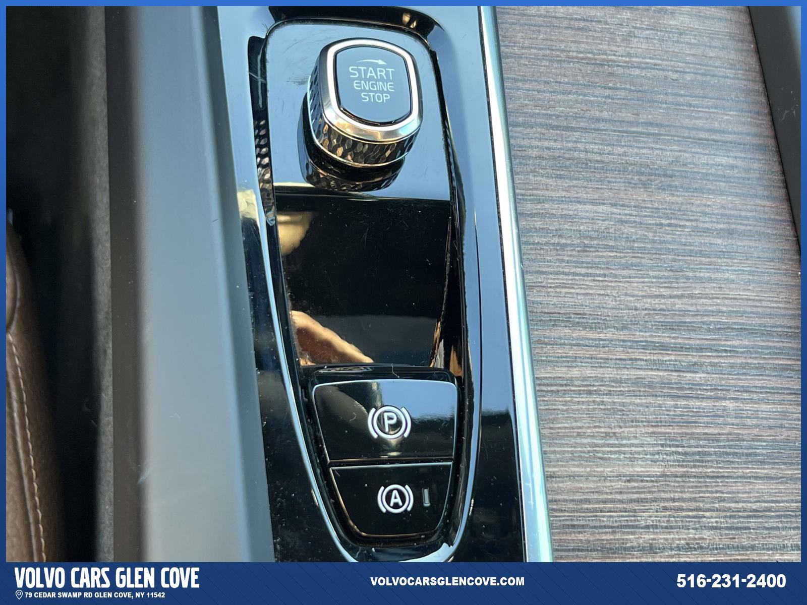 Used 2022 Volvo XC60 B5 Momentum w/ Climate Package image 30