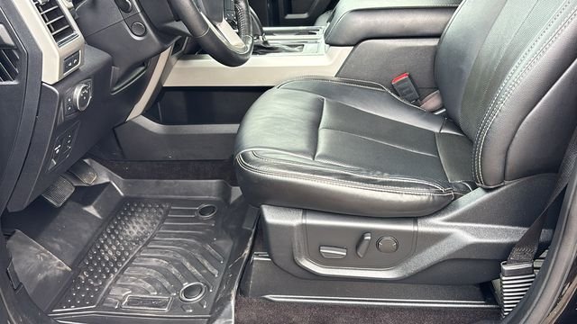 Used 2019 Ford F150 Lariat w/ Equipment Group 502A Luxury AWD/4WD image 25