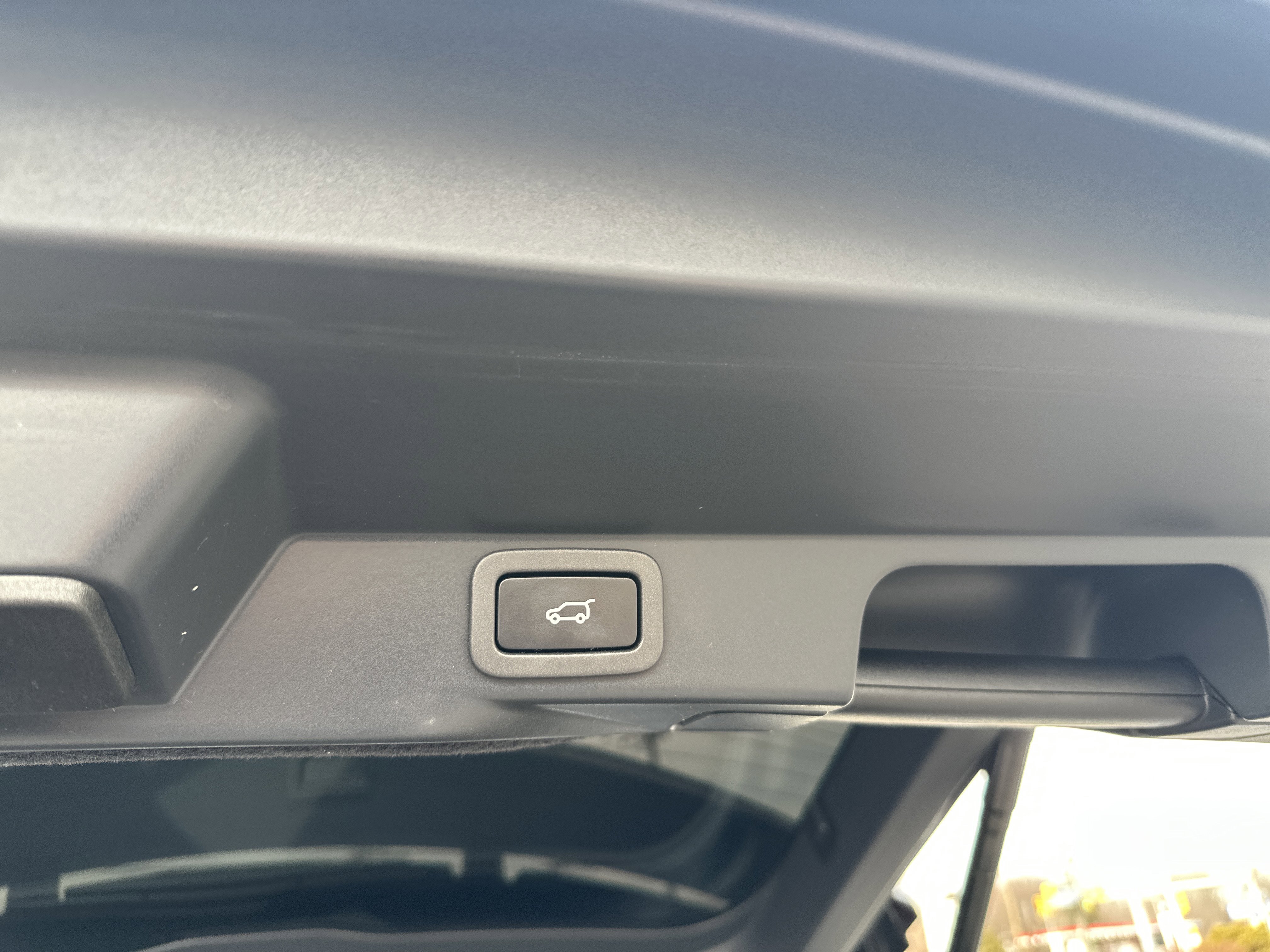 Used 2021 Land Rover Range Rover Sport HST image 24