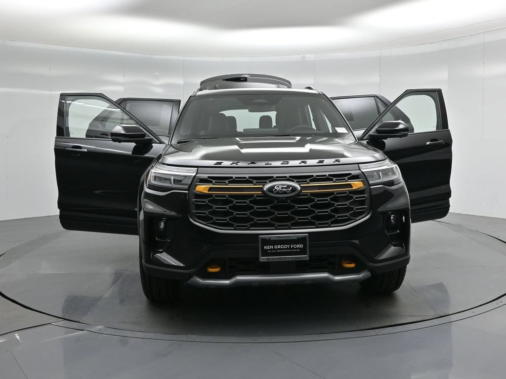 New 2026 Ford Explorer Tremor w/ Tremor Ultimate Package AWD/4WD image 35