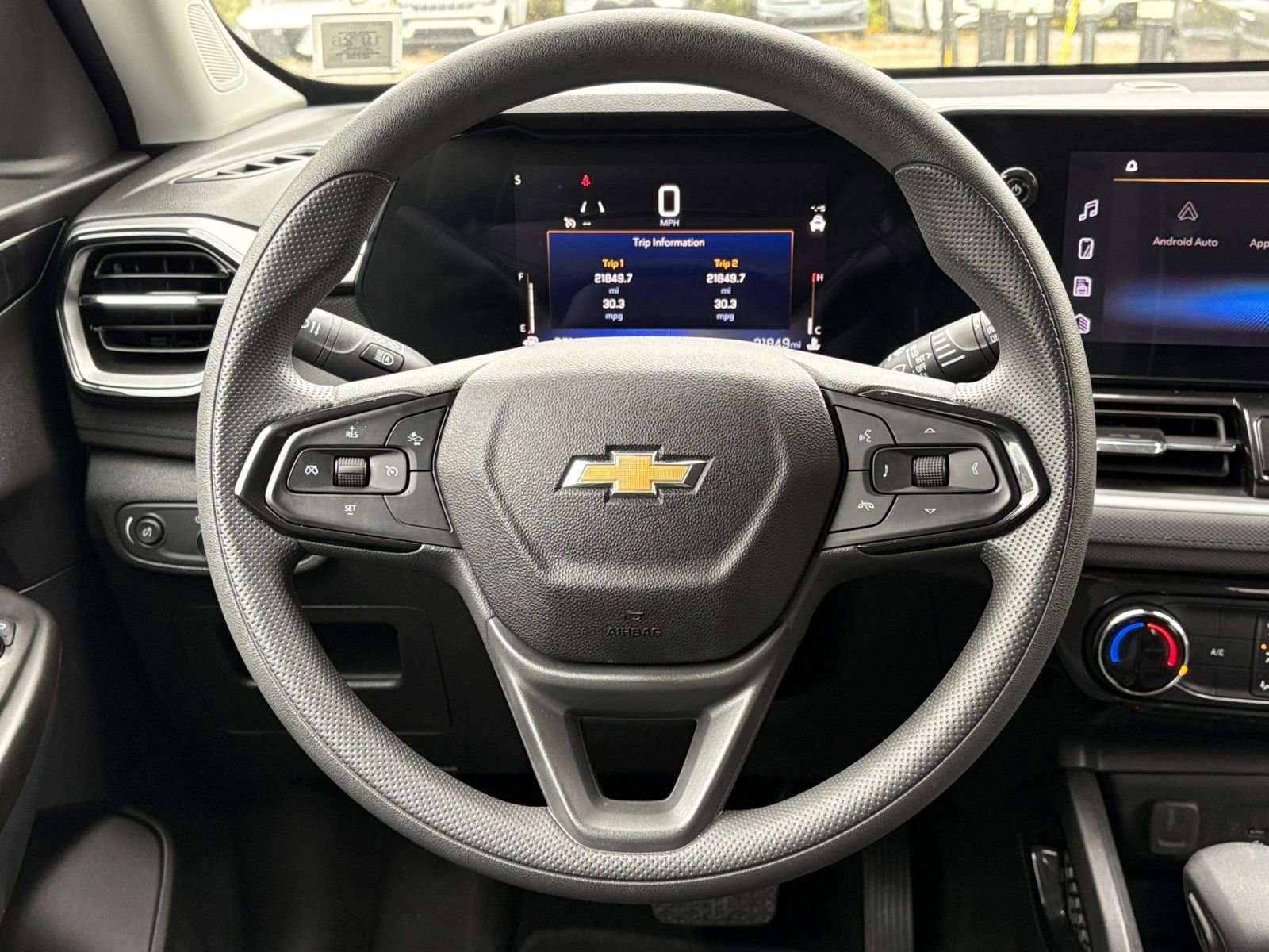 Used 2025 Chevrolet TrailBlazer LT image 25