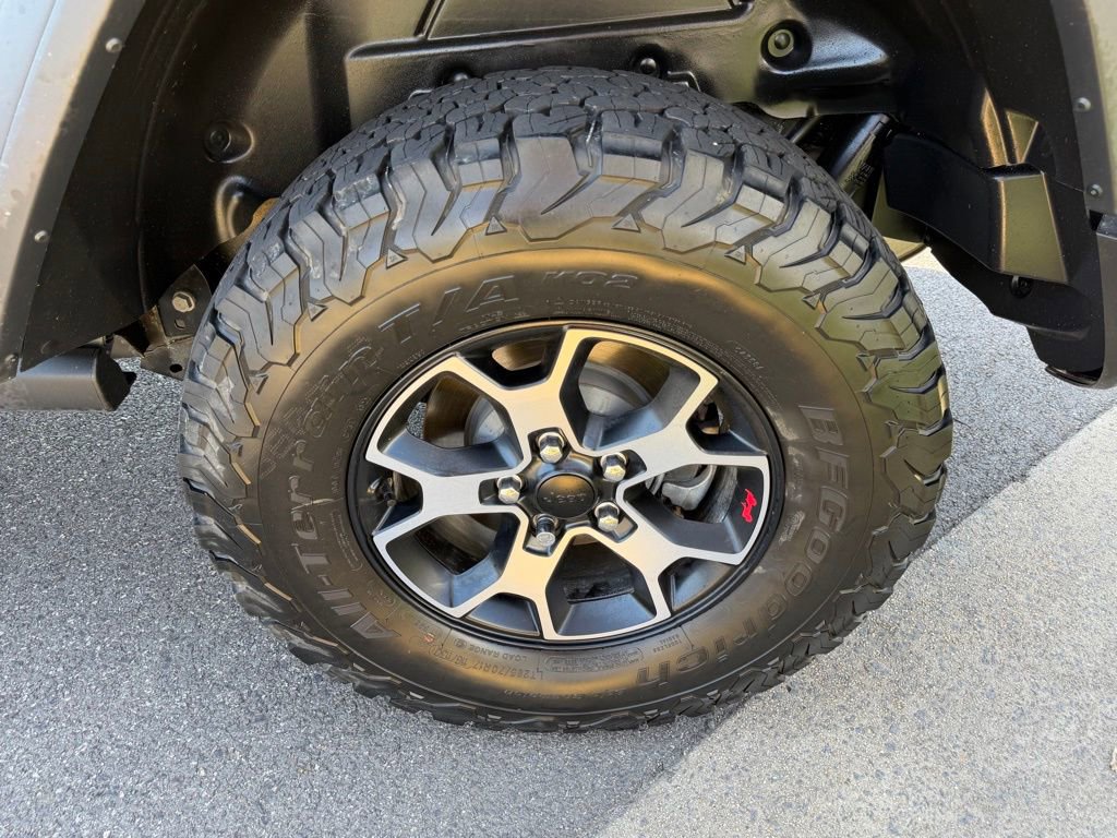 Certified 2023 Jeep Wrangler Rubicon w/ Cold Weather Group AWD/4WD image 14
