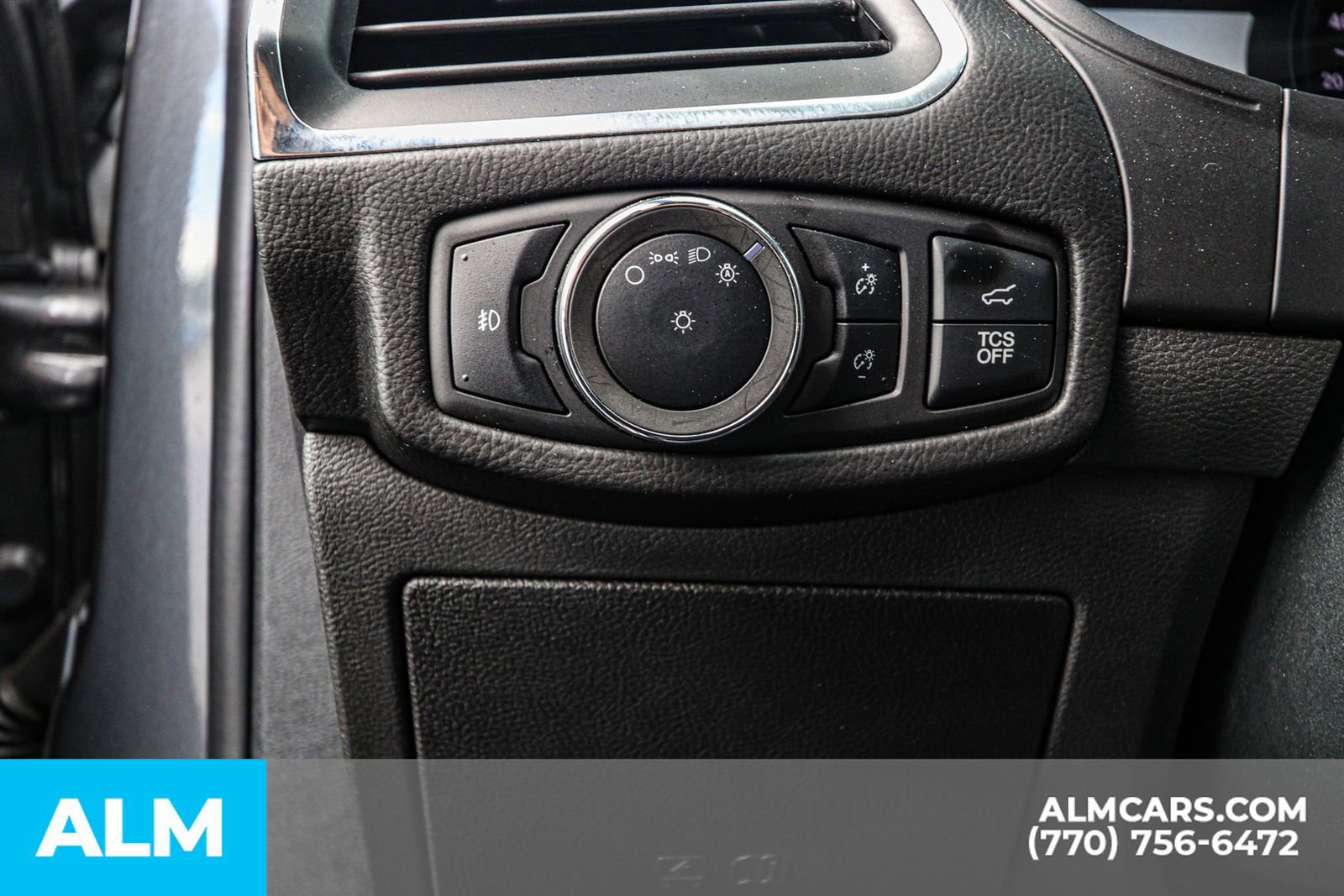 Used 2024 Ford Edge Titanium image 39