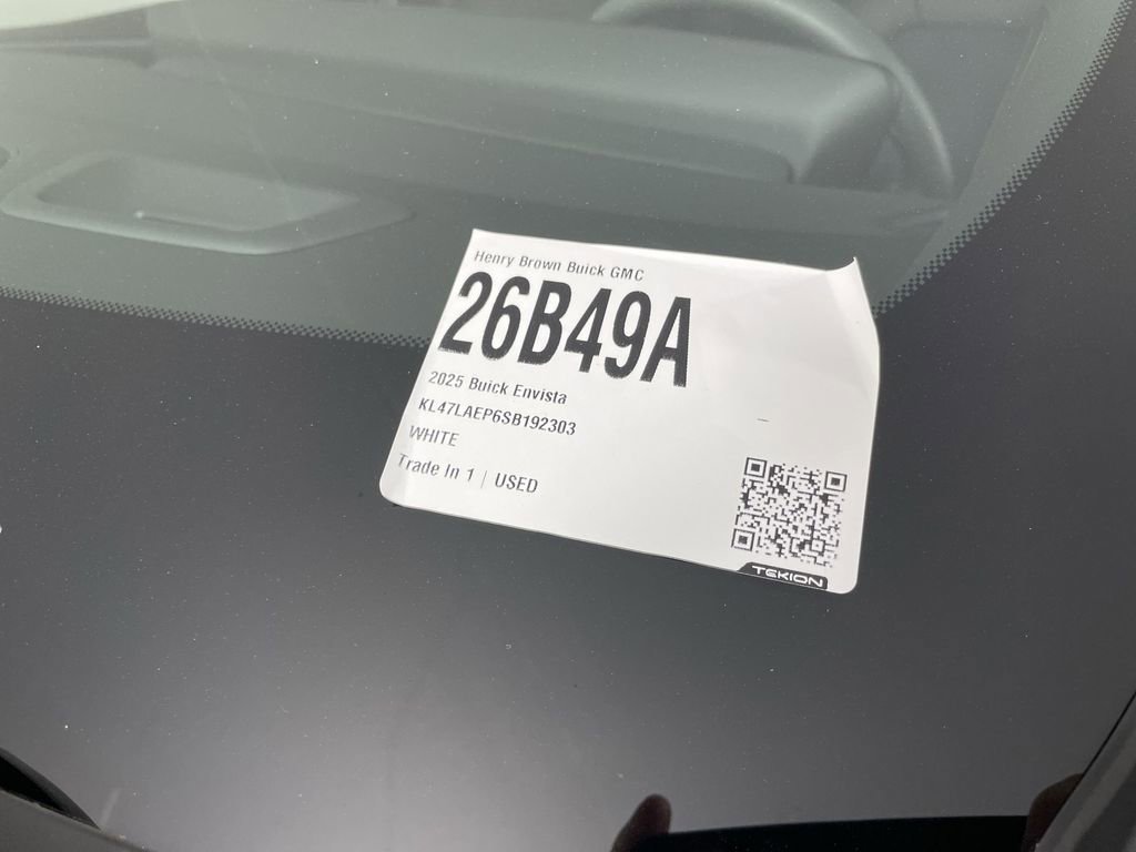 Used 2025 Buick Envista Preferred image 32