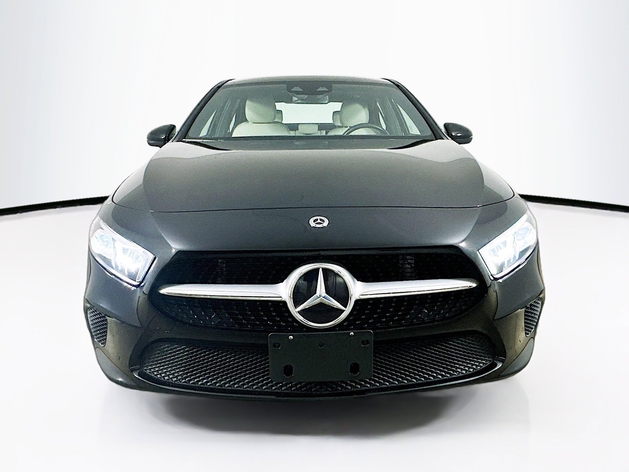 Certified 2022 Mercedes-Benz A 220 4MATIC image 2