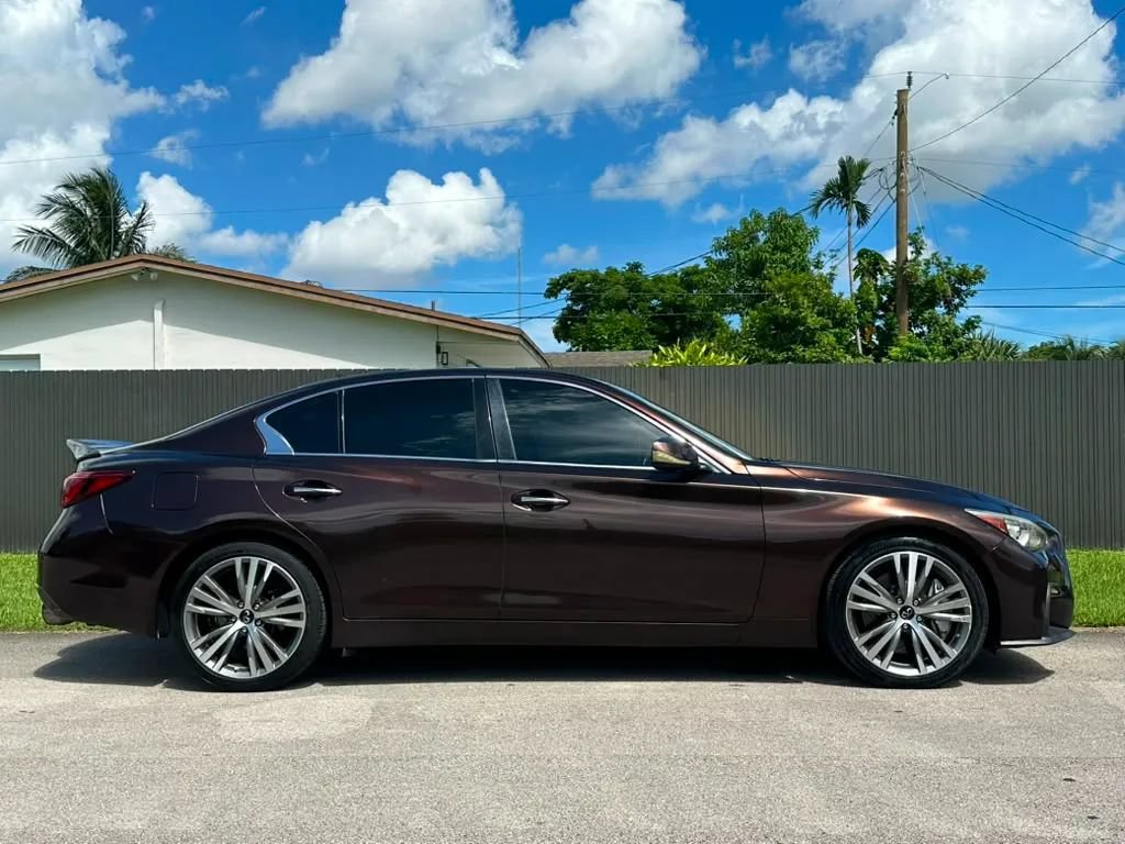 Used 2018 INFINITI Q50 Luxe AWD/4WD image 3