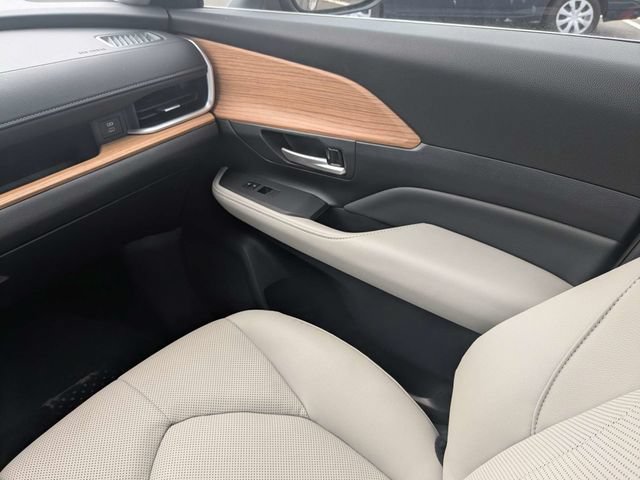 Used 2026 Toyota Grand Highlander AWD Hybrid image 15