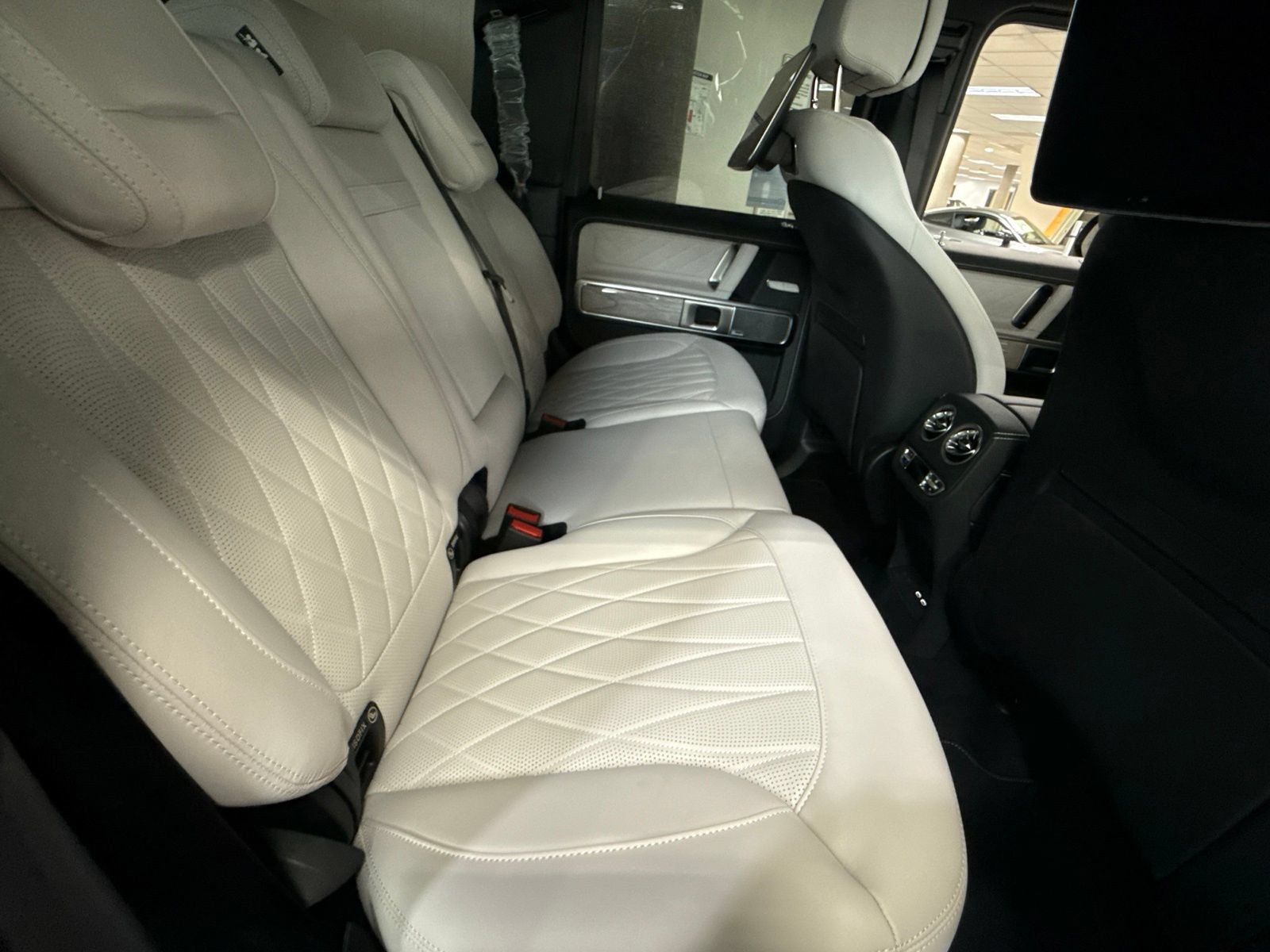 New 2027 Mercedes-Benz G 63 AMG 4MATIC image 19