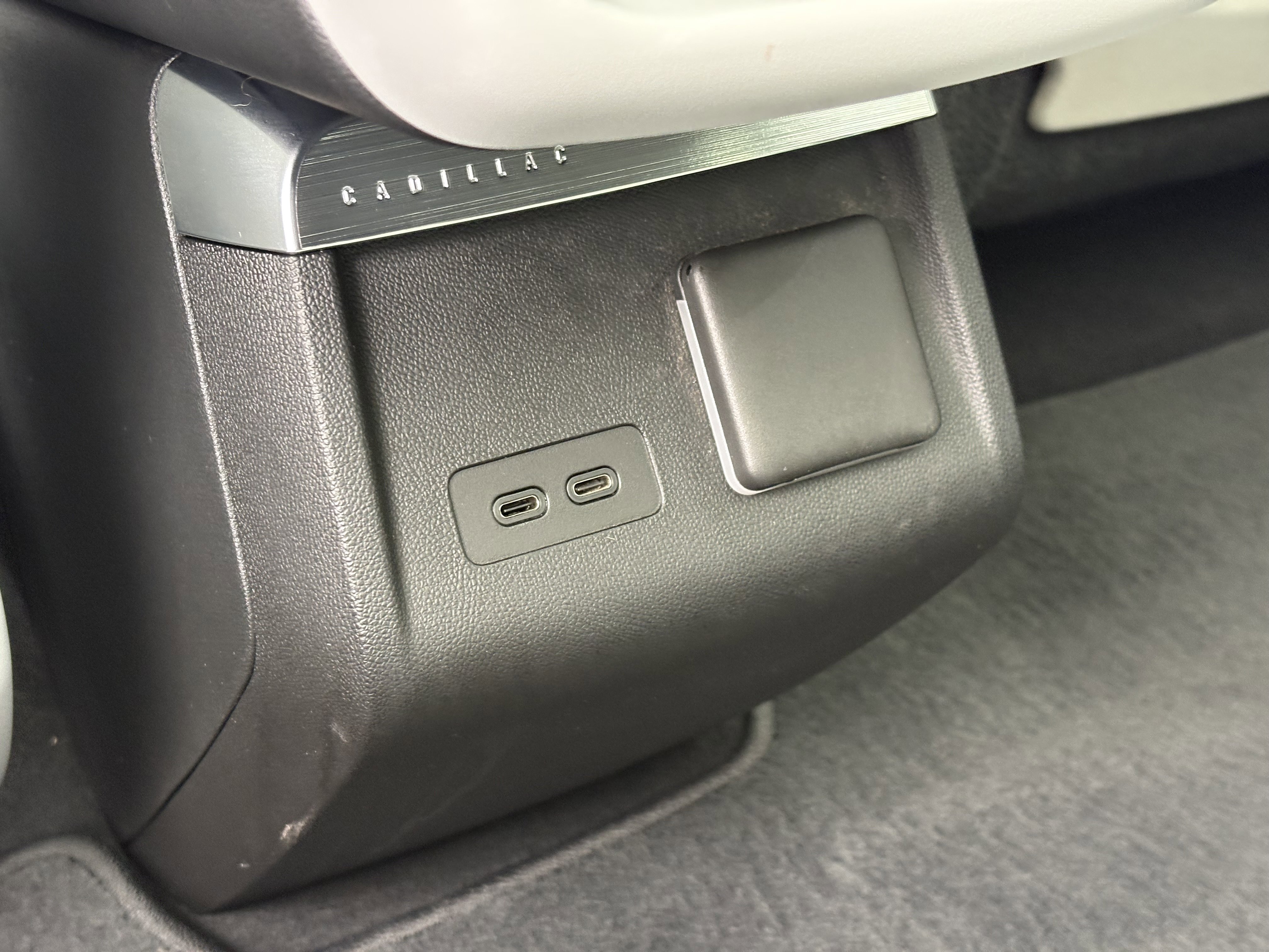 Used 2024 Cadillac Lyriq Sport AWD/4WD image 14
