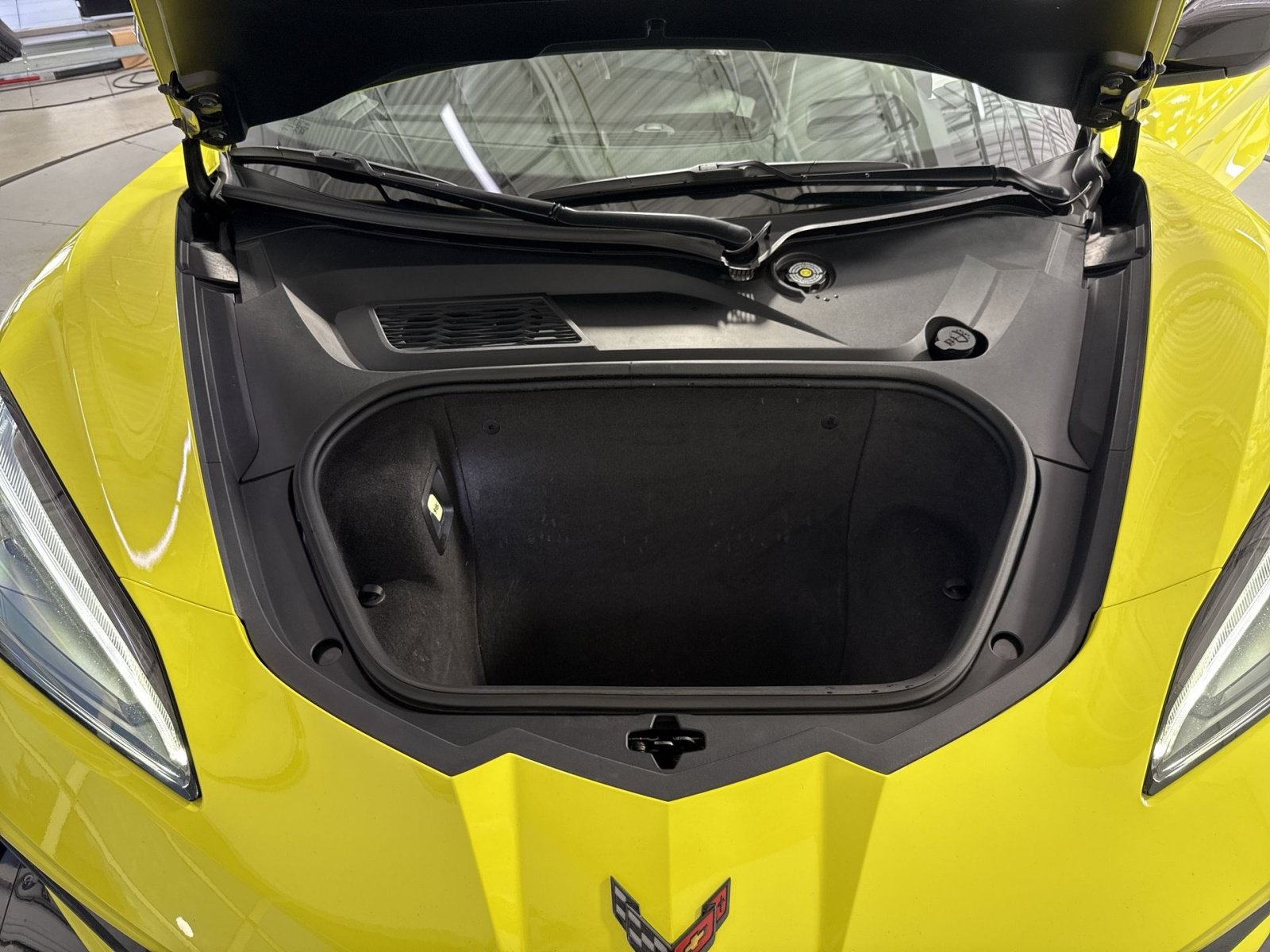 Used 2020 Chevrolet Corvette Stingray Premium Cpe w/ 3LT Preferred Equipment Group RWD image 26