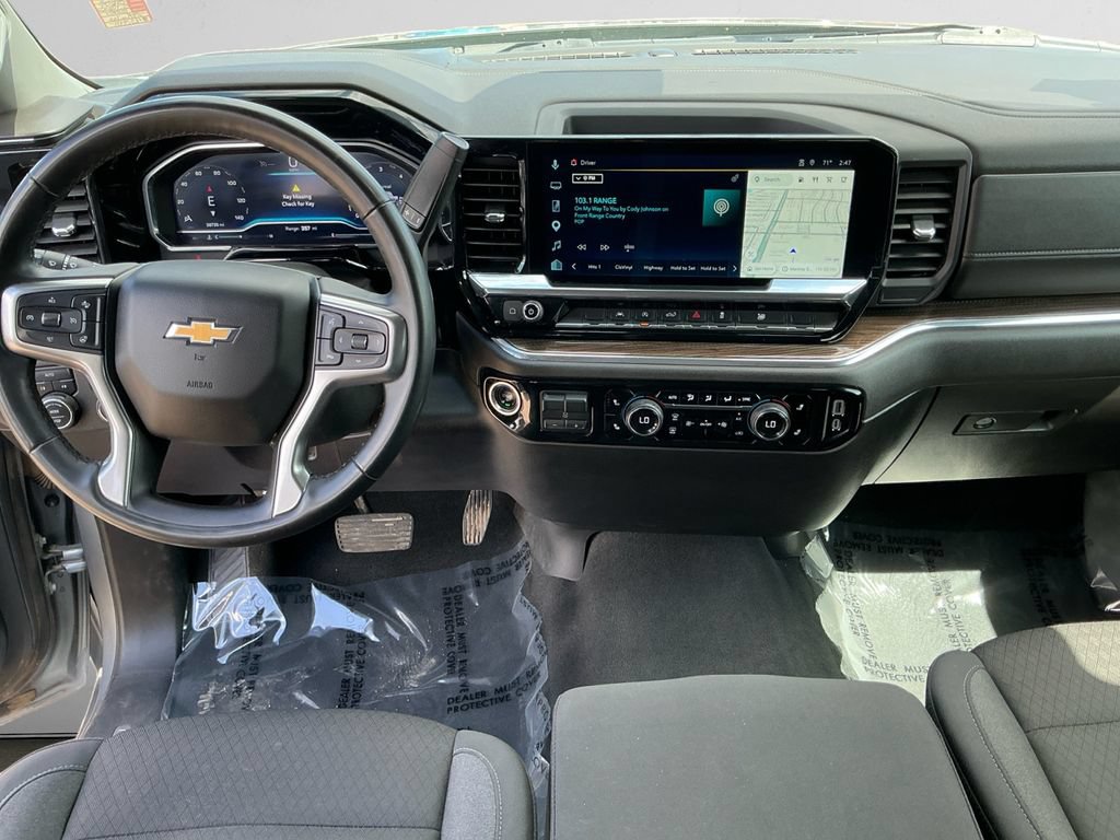 Used 2025 Chevrolet Silverado 1500 LT AWD/4WD image 10
