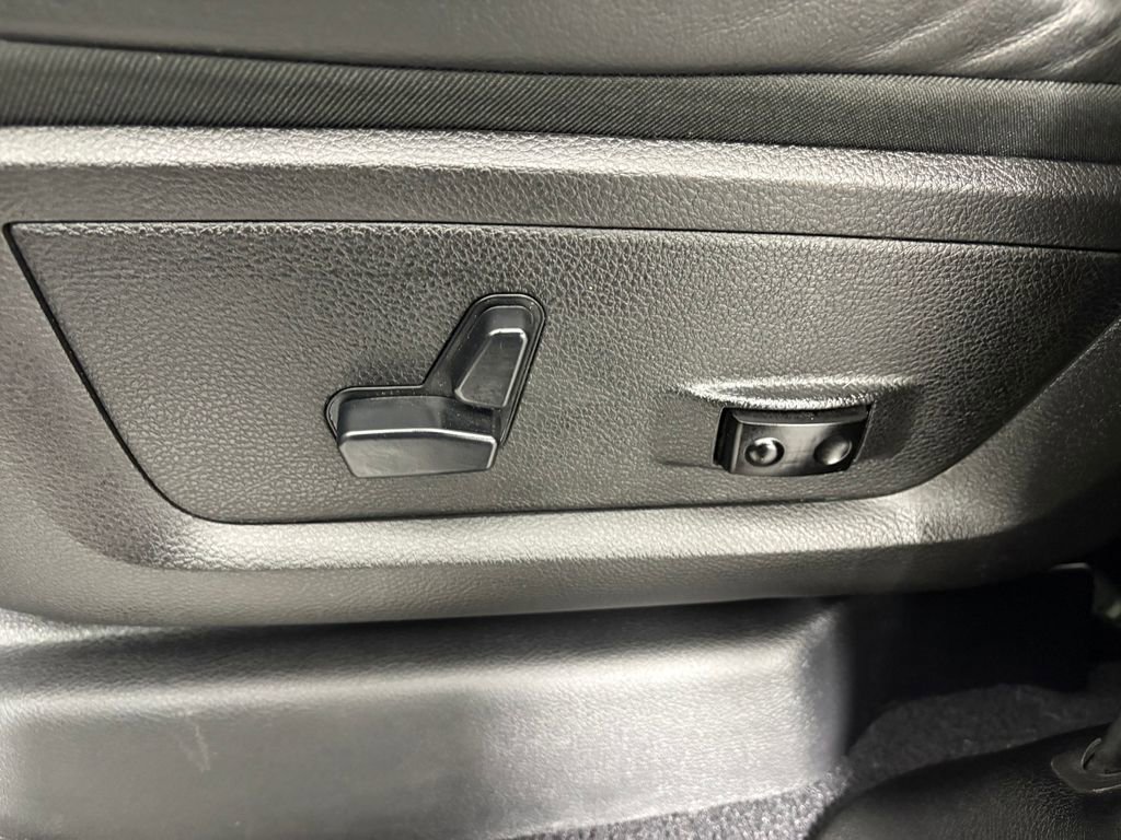 Used 2019 RAM 2500 Limited image 15