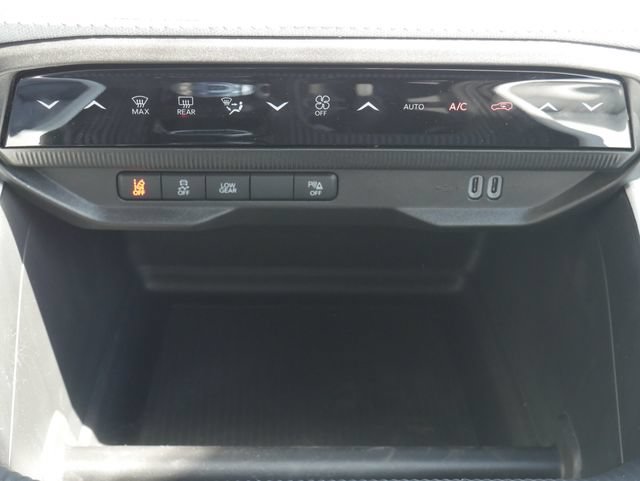 New 2026 Jeep Cherokee Laredo AWD/4WD image 21