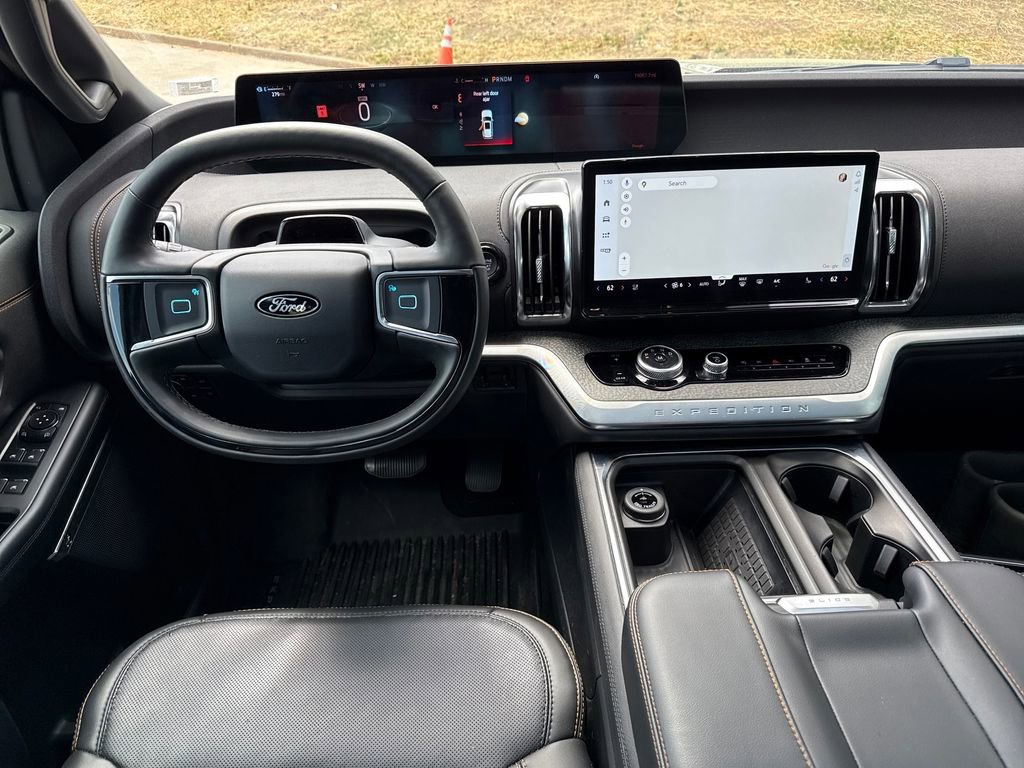 Used 2025 Ford Expedition Tremor AWD/4WD image 21