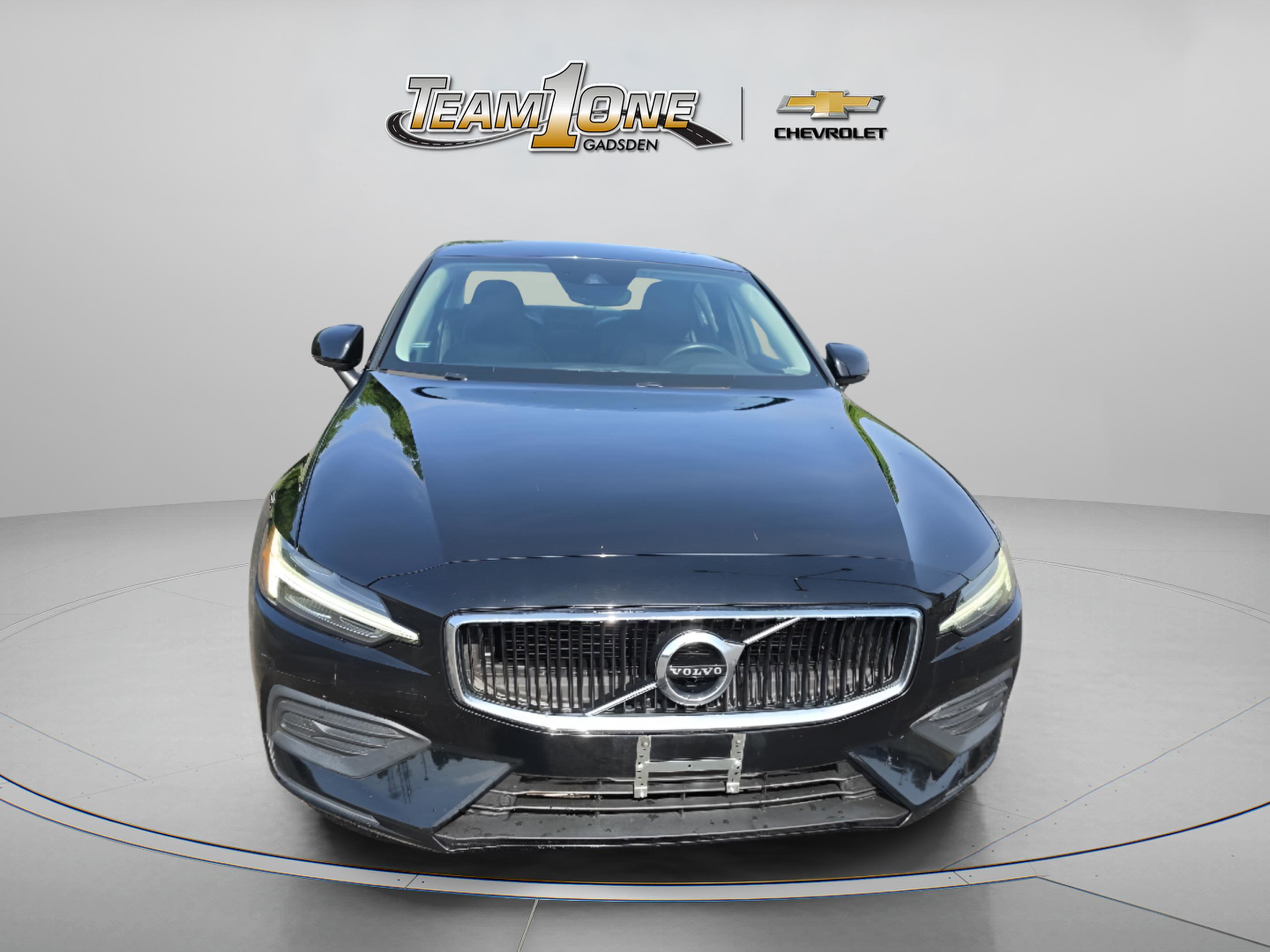 Used 2020 Volvo S60 T5 Momentum FWD image 2