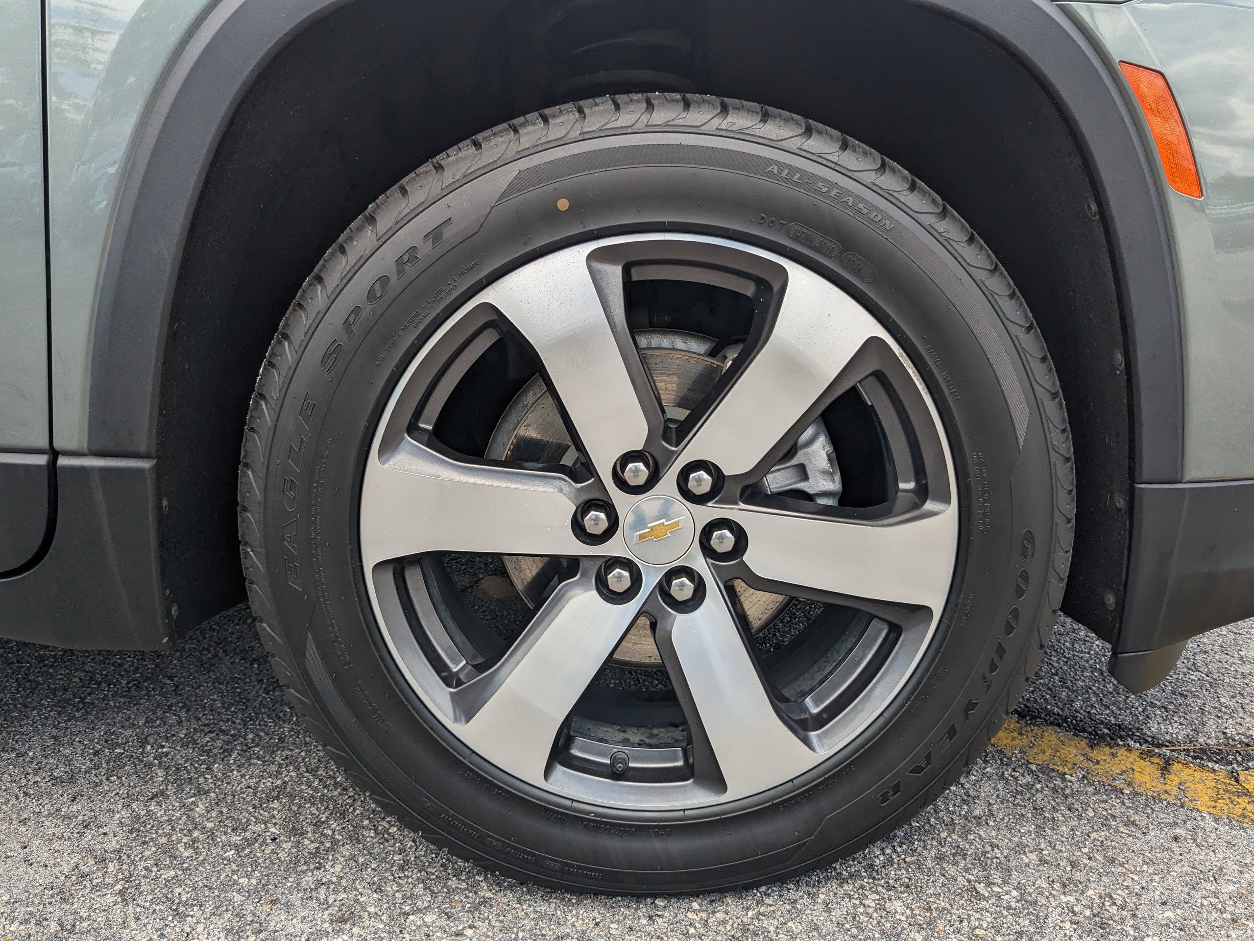 Used 2023 Chevrolet Traverse LT w/ LT Premium Package image 11