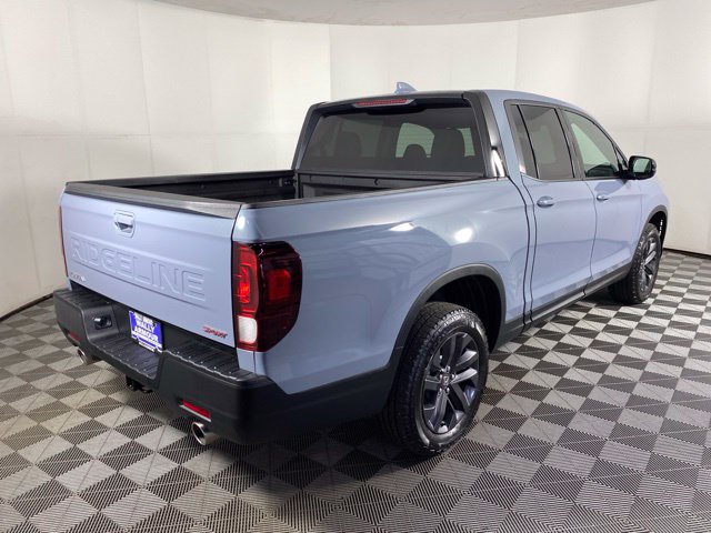 Used 2025 Honda Ridgeline Sport image 5