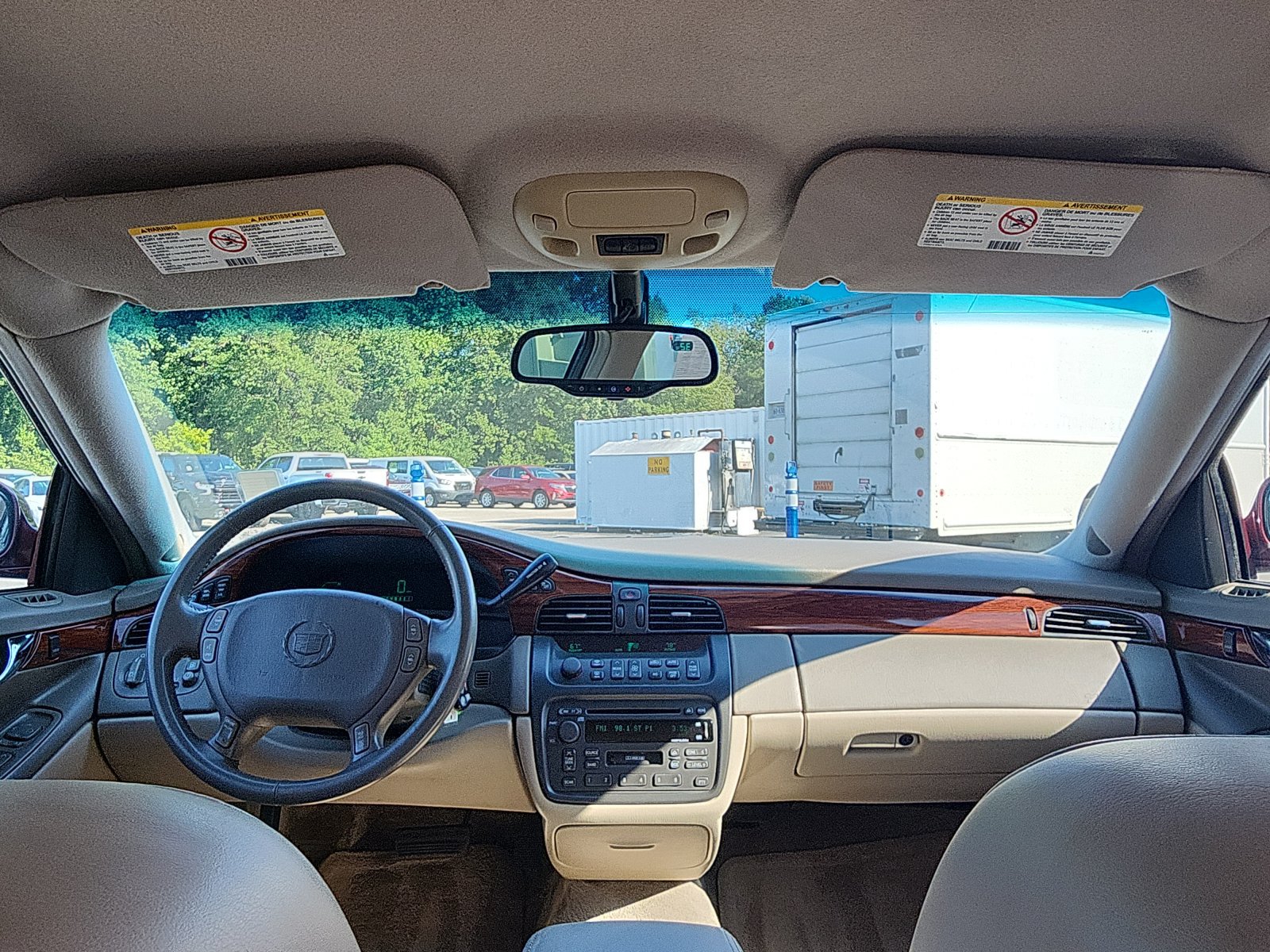 Used 2002 Cadillac De Ville w/ Comfort/Convenience Pkg FWD image 24
