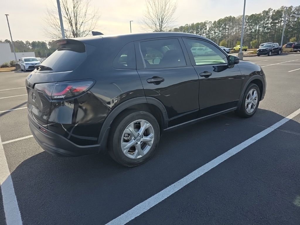 Used 2025 Honda HR-V LX image 11