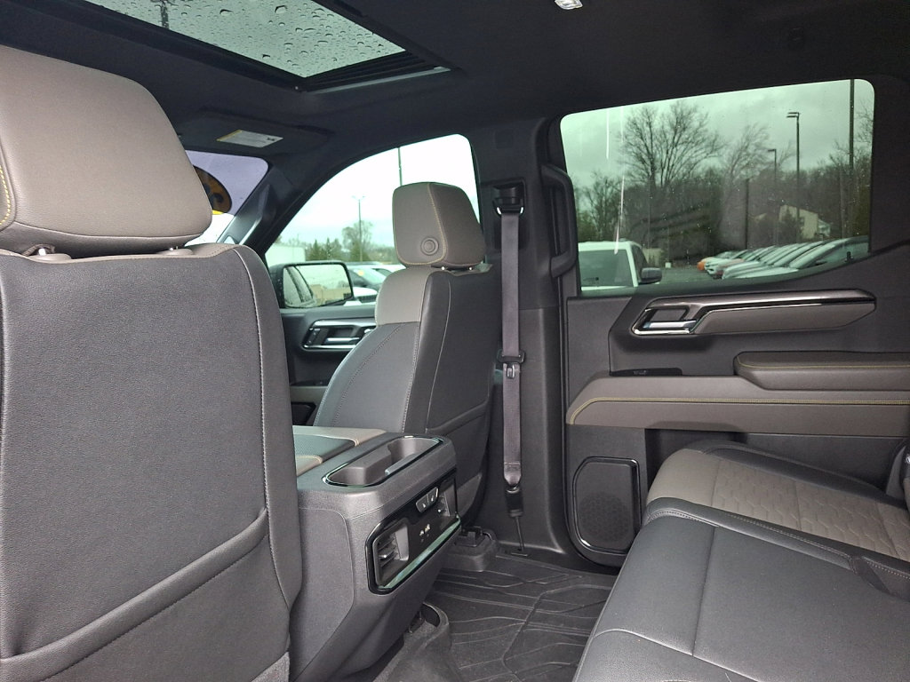 Used 2023 Chevrolet Silverado 1500 ZR2 w/ Technology Package image 20