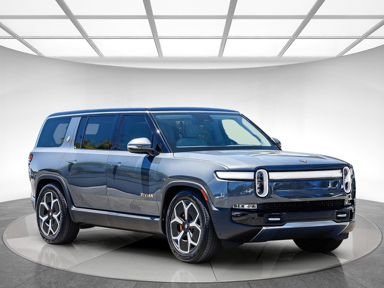 Used 2023 Rivian R1S Adventure AWD/4WD image 6
